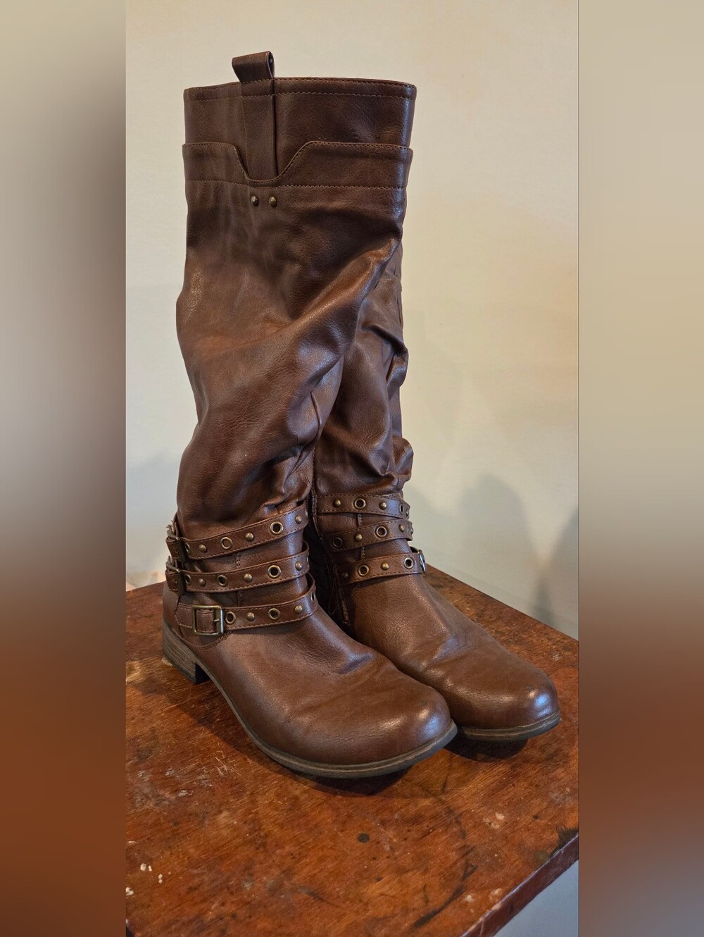 XOXO Brown Mid-Calf Buckle Strap Heeled Boots